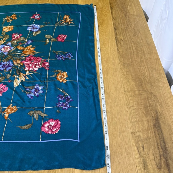 Vintage Bill Blass Silk Scarf, Deep Teal with Floral Garden Print Large square - Picture 4 of 8